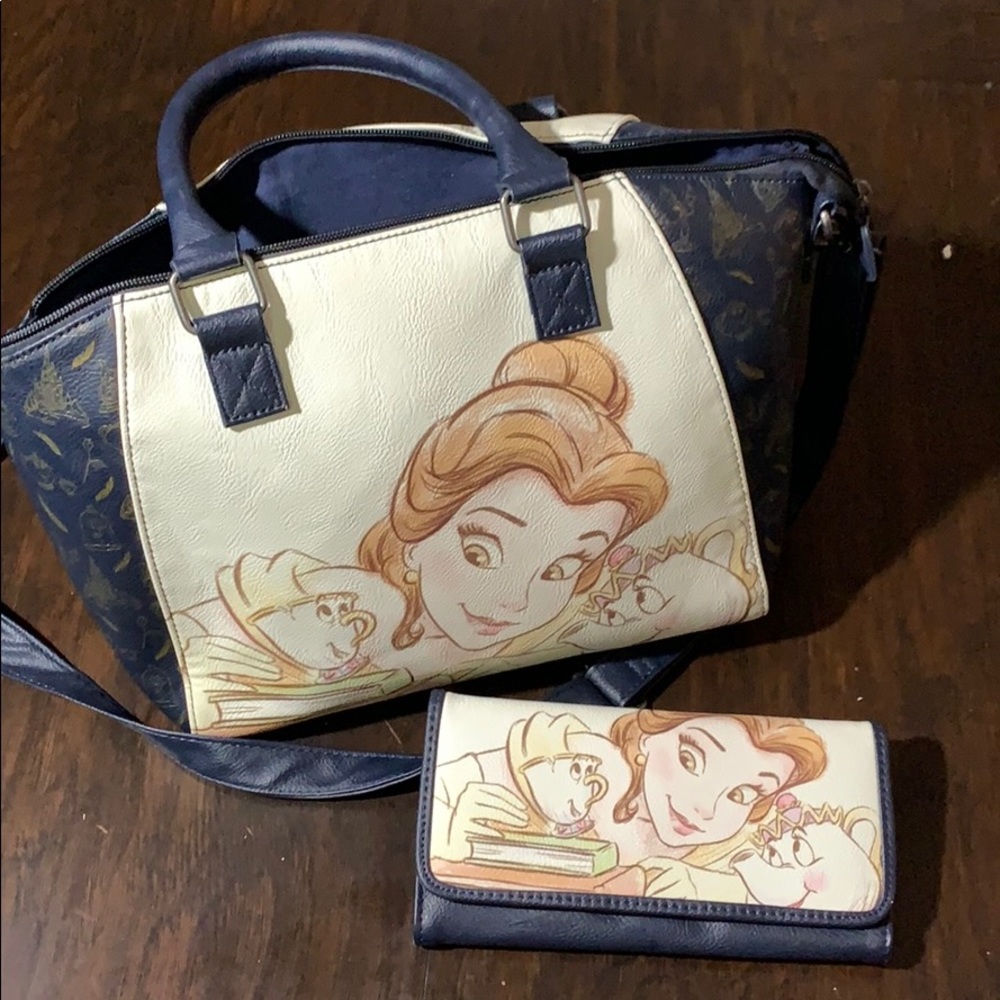 Beauty and the best purse and wallet